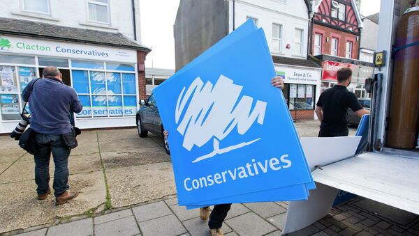 UK Conservative Party placards - Sputnik International