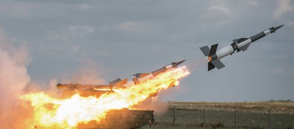 A Pechora-2M air defense complex - Sputnik International