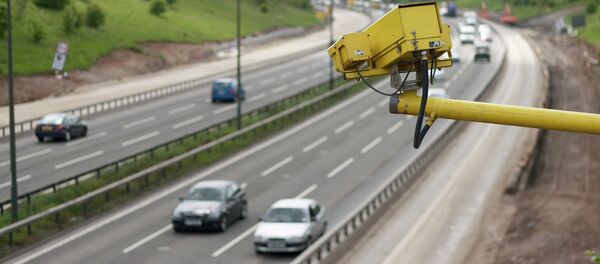 Just over one year after the US Department of Homeland Security faced a massive wave of criticism that caused them to scrap plans for implementing a national license plate tracking system, the department is back at it and seeking bids from companies with the ability to make it a reality. - Sputnik International