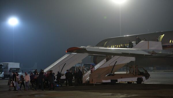 Самолет, эвакуировавший россиян из Йемена, приземлился в Подмосковье - Sputnik International