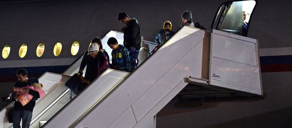 Самолет с россиянами из Йемена прибыл в Подмосковье Самолет с россиянами из Йемена прибыл в Подмосковье - Sputnik International