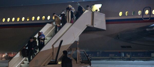 Russians evacuated from Yemen land in Moscow Region - Sputnik International