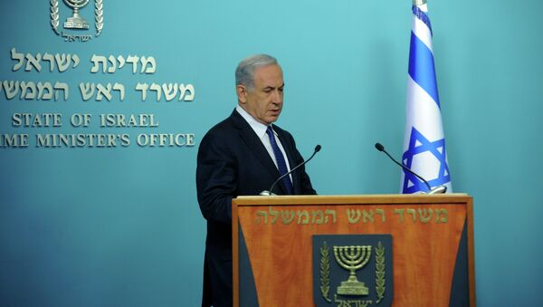 Israeli Prime Minister Benjamin Netanyahu makes a statement to the press about negotiations with Iran at his office in Jerusalem on April 1, 2015 - Sputnik International