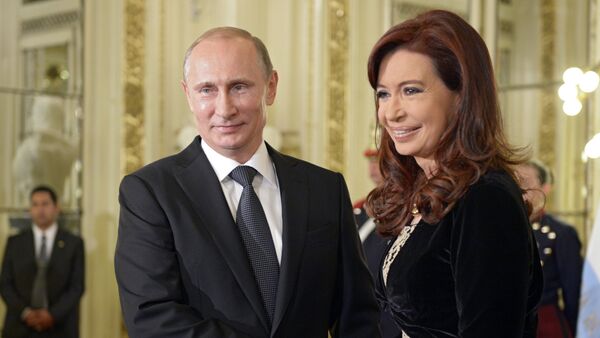 Russian President Vladimir Putin and Argentine President Christina Fernandez de Kirchner - Sputnik International