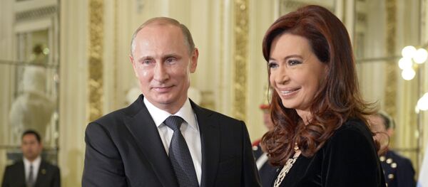 Russian President Vladimir Putin and Argentine President Christina Fernandez de Kirchner Russian President Vladimir Putin and Argentine President Christina Fernandez de Kirchner - Sputnik International