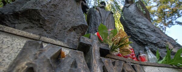 Challenging a Russian television report's commentary on a speech by the Polish president in a commemoration of the execution of Polish officers at Katyn, Polish media argue that the channel 'twisted the president's words.' But who really said what? - Sputnik International