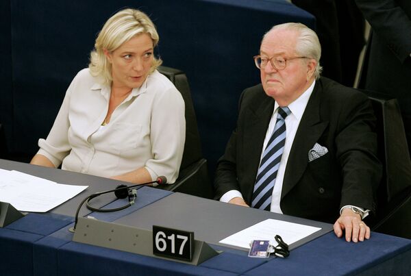 Jean-Marie Le Pen, right, and his daughter Marine Le Pen sit at the European Parliament, in Strasbourg, eastern France Jean-Marie Le Pen, right, and his daughter Marine Le Pen sit at the European Parliament, in Strasbourg, eastern France - Sputnik International