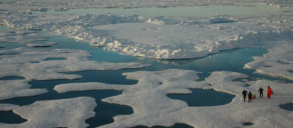 The United States has plans to ask Canada to install a new missile sensor system in that country's part of the Arctic, in order to upgrade old sensors and be able to detect multiple types of missile threats. - Sputnik International