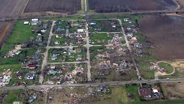 This Friday, April 10, 2015 aerial image made from video provided by ABC 7 Chicago (WLS-TV) over Fairdale, Ill., shows damage after a tornado blew through the area Thursday evening - Sputnik International