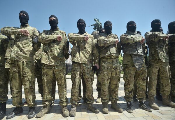 Azov battalion soldiers take oath in Kiev before being sent to Donbass Azov battalion soldiers take oath in Kiev before being sent to Donbass - Sputnik International