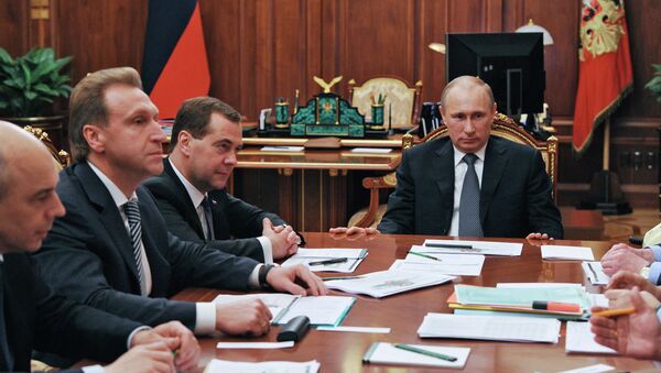 Vladimir Putin held meeting on economic development - Sputnik International