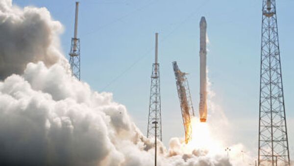 Ракета Falcon 9 стартует с мыса Канаверал - Sputnik International