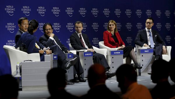 (Facing camera, L-R) Credit Suisse Asia Pacific Vice Chairman Jose Isidro Camacho, Indonesia's Chief Economics Minister Sofyan Djalil and Russia's Deputy Prime Minister Arkady Dvorkovich, OECD Deputy Secretry-General Mari Kiviniemi and Lippo Group Director John Riady attend the opening session of World Economic Forum on East Asia in Jakarta, April 20, 2015 - Sputnik International