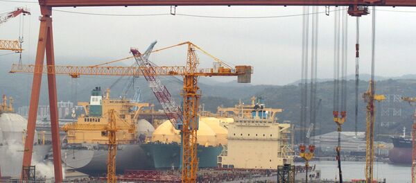 A file picture taken on May 6, 2005 shows a view of Hyundai Heavy Industries shipyard in Ulsan - Sputnik International