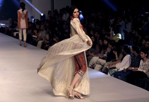 Pakistan Fashion Design Council Sunsilk Fashion Week - Sputnik International