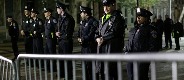 In the murky aftermath of the death of Freddie Gray after he was detained by Baltimore police, locals are frustrated by the lack of information, and questioning the role of the Maryland Police Officer's Bill Of Rights - which gives officers up to 10 days to find a lawyer, during which time they don't have to talk to any of their superiors. In the murky aftermath of the death of Freddie Gray after he was detained by Baltimore police, locals are frustrated by the lack of information, and questioning the role of the Maryland Police Officer's Bill Of Rights - which gives officers up to 10 days to find a lawyer, during which time they don't have to talk to any of their superiors. - Sputnik International