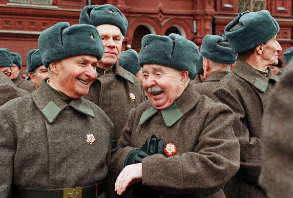 World War II veterans on Red Square World War II veterans on Red Square - Sputnik International