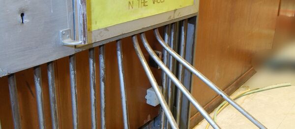 A security door at the Hatton Garden Safe Deposit company in London. - Sputnik International