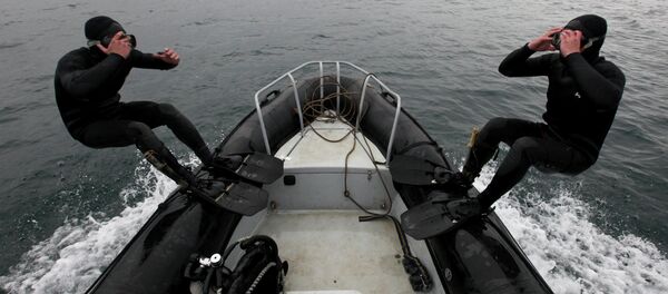 Russian frogmen from the Pacific Fleet have conducted two days of military tactical live fire drills on the Kamchatka Peninsula, the Russian Defense Ministry’s Eastern Military District’s press service said Friday Russian frogmen from the Pacific Fleet have conducted two days of military tactical live fire drills on the Kamchatka Peninsula, the Russian Defense Ministry’s Eastern Military District’s press service said Friday - Sputnik International