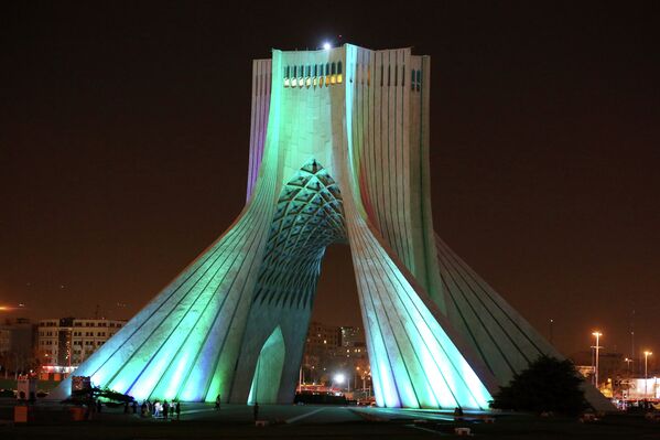 Tehran at a Glance: A Fusion of Modern and Ancient History - Sputnik International
