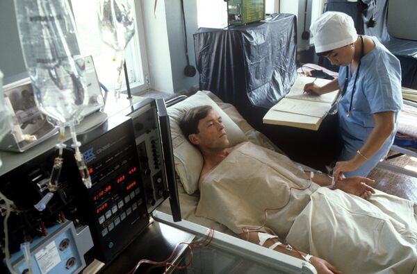 The 6th clinical hospital where victims of the Chernobyl disaster were brought. Examination of a patient in one of the wards The 6th clinical hospital where victims of the Chernobyl disaster were brought. Examination of a patient in one of the wards - Sputnik International