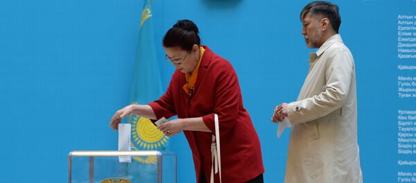 Kazakh residents vote in the early presidential elections Kazakh residents vote in the early presidential elections - Sputnik International