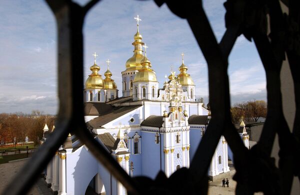 Mikhailovskiy Golden-domed cathedral in Kiev Mikhailovskiy Golden-domed cathedral in Kiev - Sputnik International