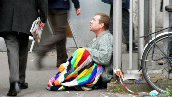 A homeless person in the street of London - Sputnik International