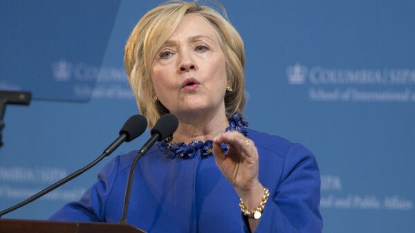 Democratic presidential candidate Hillary Clinton delivers the keynote address at the 18th Annual David N. Dinkins Leadership and Public Policy Forum at Columbia University in New York April 29, 2015 - Sputnik International