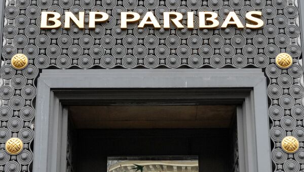  The sign outside an office of France's top bank BNP Paribas, which has its headquarters in Paris - Sputnik International