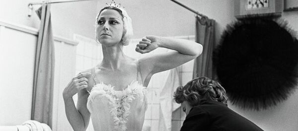 Queen of the Stage: Russian Ballerina Maya Plisetskaya Queen of the Stage: Russian Ballerina Maya Plisetskaya - Sputnik International