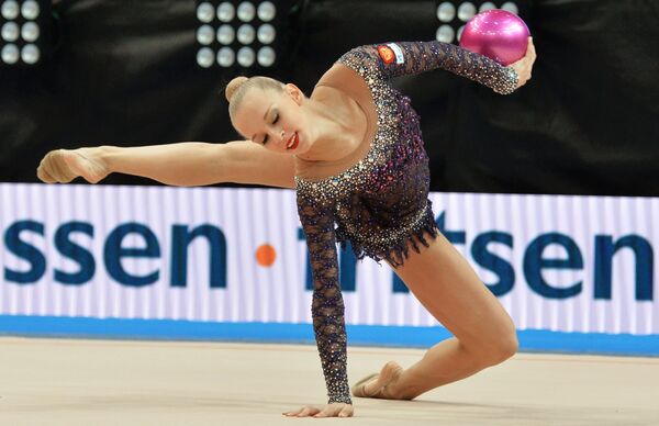 Magic of Grace and Flexibility: European Rhythmic Gymnastics Championship - Sputnik International