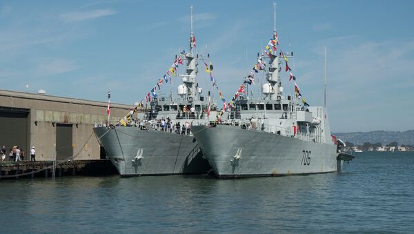HMCS Brandon & HMCS Yellowknife during Fleet Week. - Sputnik International