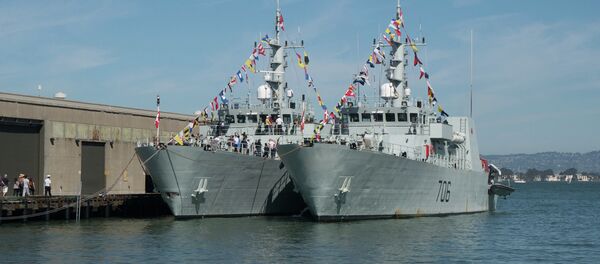 HMCS Brandon & HMCS Yellowknife during Fleet Week. - Sputnik International