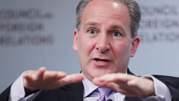 Financial analyst Peter Schiff predicts that the US Federal Reserve will bring on a fourth wave of quantitative easing to try to stimulate the economy once again.  - Sputnik International