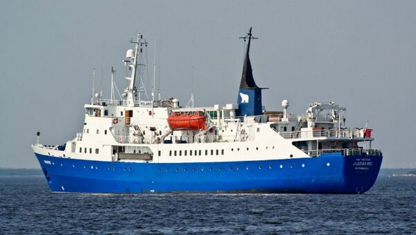 Russian ice-class passenger ship Polaris - Sputnik International