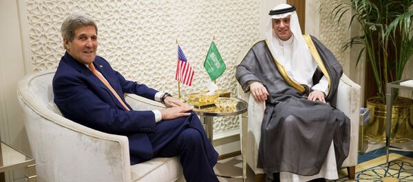 U.S. Secretary of State John Kerry, left, meets with Saudi Foreign Minister Adel al-Jubeir, right, at the Saudi Ministry of Foreign Affairs, in Riyadh, Saudi Arabia, Thursday, May 7, 2015 - Sputnik International