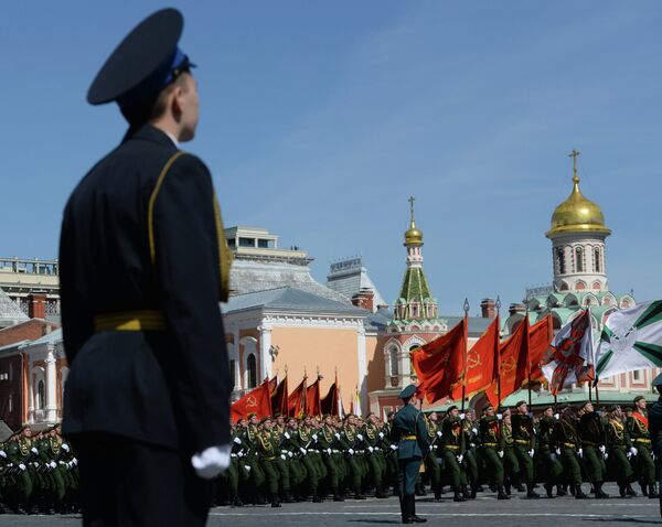 Final rehearsal of military parade to mark 70th anniversary of Victory in 1941-1945 Great Patriotic War - Sputnik International