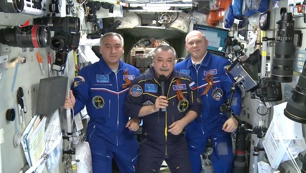 Congratulation of crew of ISS on the Victory Day - Sputnik International