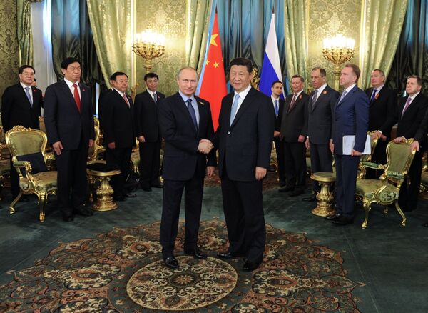 President Vladimir Putin meets with Chinese President Xi Jinping - Sputnik International