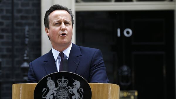 Britain's Prime Minister David Cameron speaks to the media in 10 Downing Street in London - Sputnik International