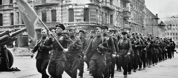 May 1 parade in Berlin May 1 parade in Berlin - Sputnik International