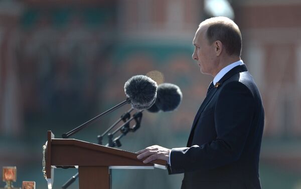 Vladimir Putin attends military parade to mark 70th anniversary of Victory in 1941-1945 Great Patriotic War - Sputnik International