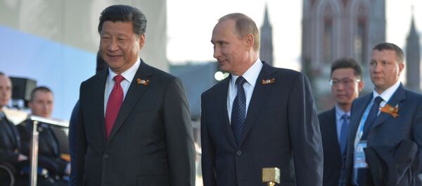 Russian President Vladimir Putin attends concert to mark 70th anniversary of Victory in 1941-1945 Great Patriotic War - Sputnik International