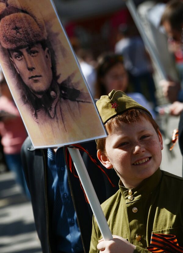Nobody is Forgotten: 'Immortal Regiment' Marches Across Russia - Sputnik International