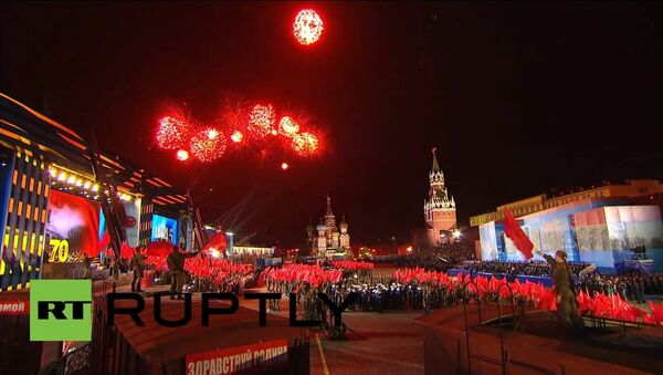 Russia: Magnificent Victory Day firework display lights up Moscow - Sputnik International