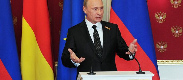 Совместная пресс-конференция президента РФ В.Путина и канцлера Германии А.Меркель Совместная пресс-конференция президента РФ В.Путина и канцлера Германии А.Меркель - Sputnik International