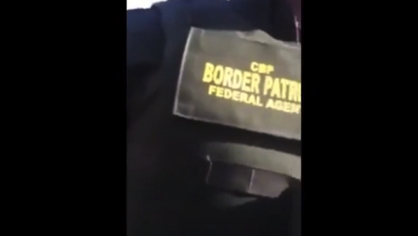 Screenshot from cell phone video showing Jess Cooke being tased at the Canadian border - Sputnik International