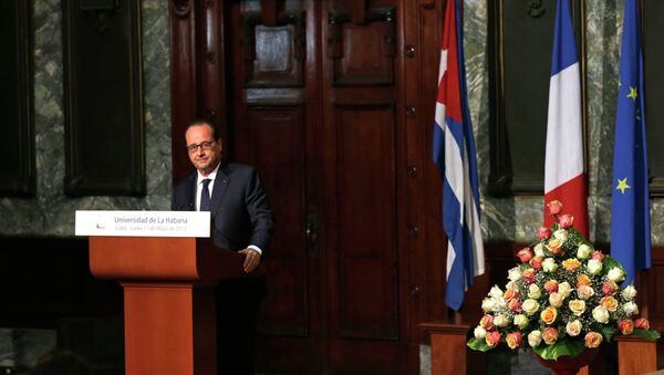 French President Francois Hollande delivers a speech at Havana's University, in Havana, Cuba - Sputnik International
