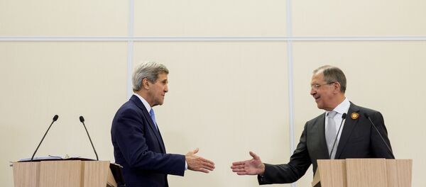 U.S. Secretary of State John Kerry shakes hands with Russian Foreign Secretary Sergey Lavrov after a news conference at the presidential residence of Bocharov Ruchey in Sochi, Russia May 12, 2015 U.S. Secretary of State John Kerry shakes hands with Russian Foreign Secretary Sergey Lavrov after a news conference at the presidential residence of Bocharov Ruchey in Sochi, Russia May 12, 2015 - Sputnik International